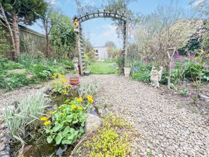 Photo 7- click for photo gallery